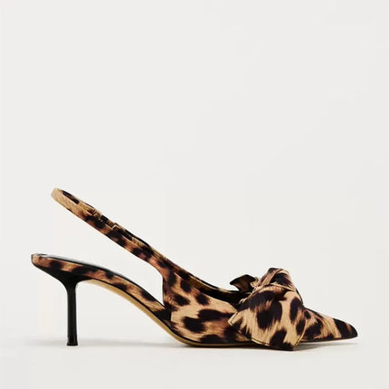 Pointed Leopard Print Pumps