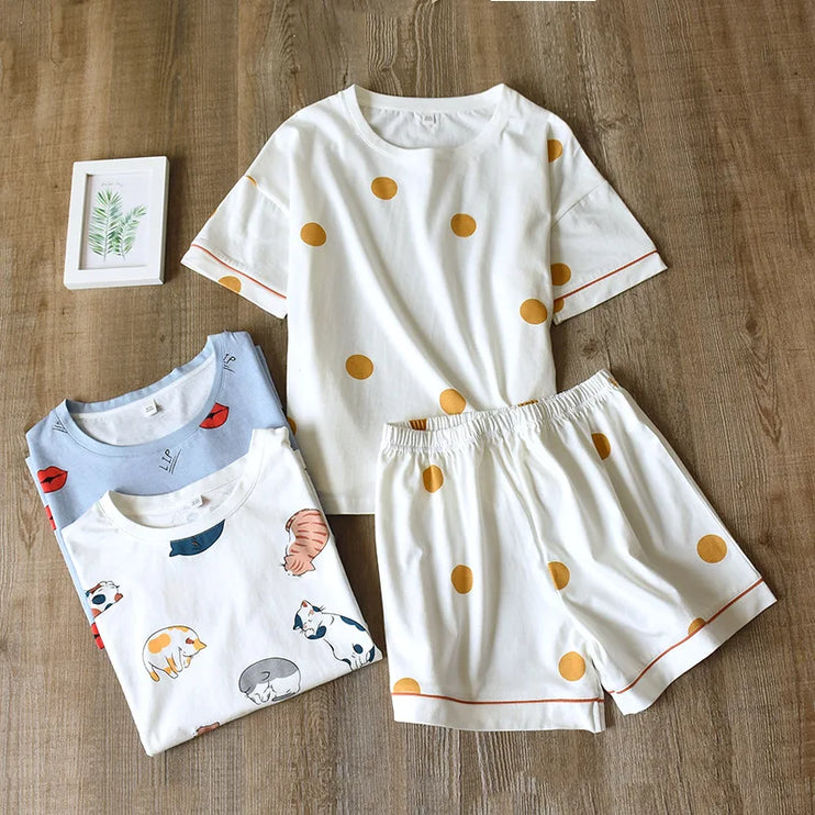 short-sleeved heart pajamas set