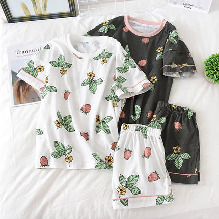 short-sleeved heart pajamas set