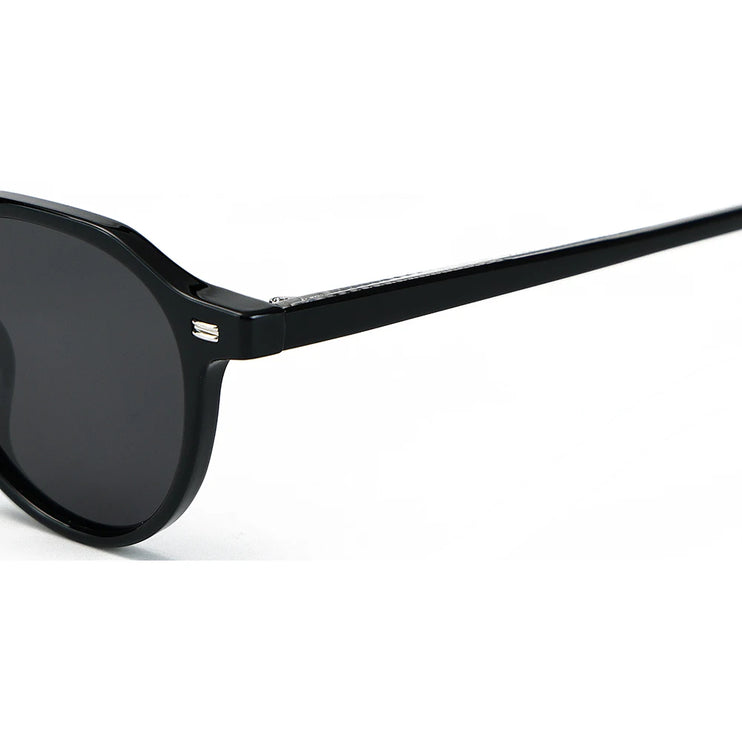 classic unisex sunglasses